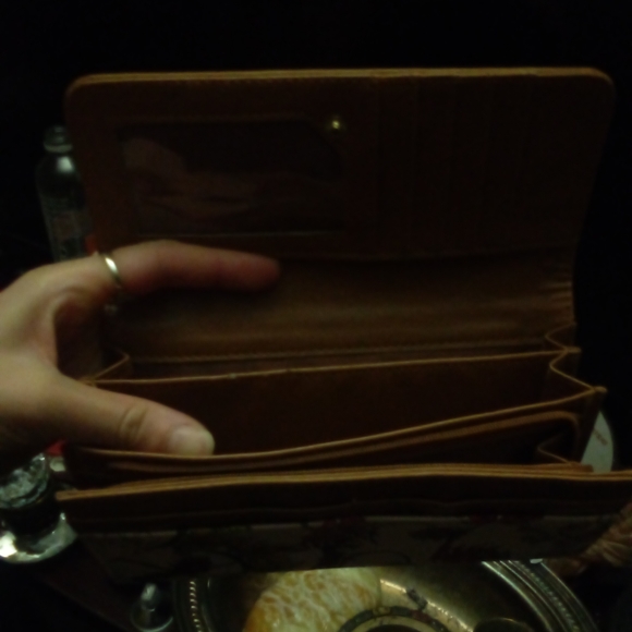 Wallet - Picture 2 of 3